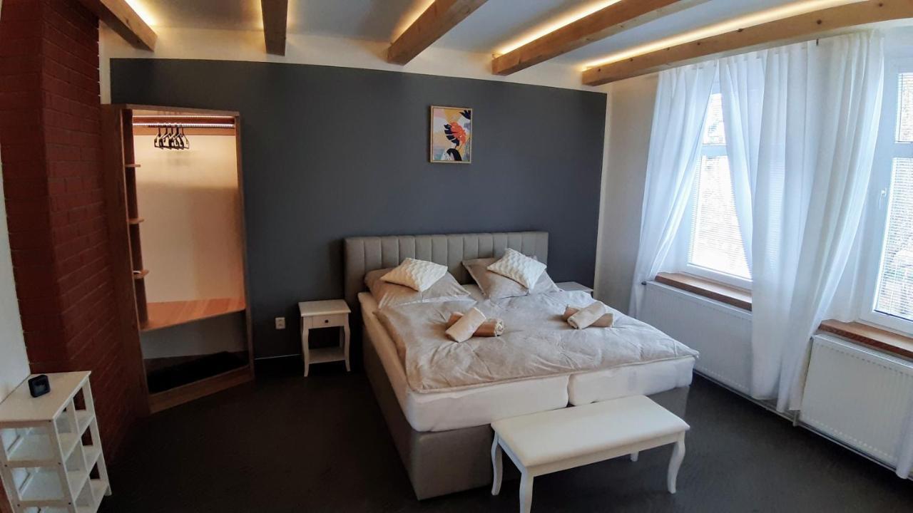 Three Apartment ฟรันทิชโกวี ลาซเน ภายนอก รูปภาพ