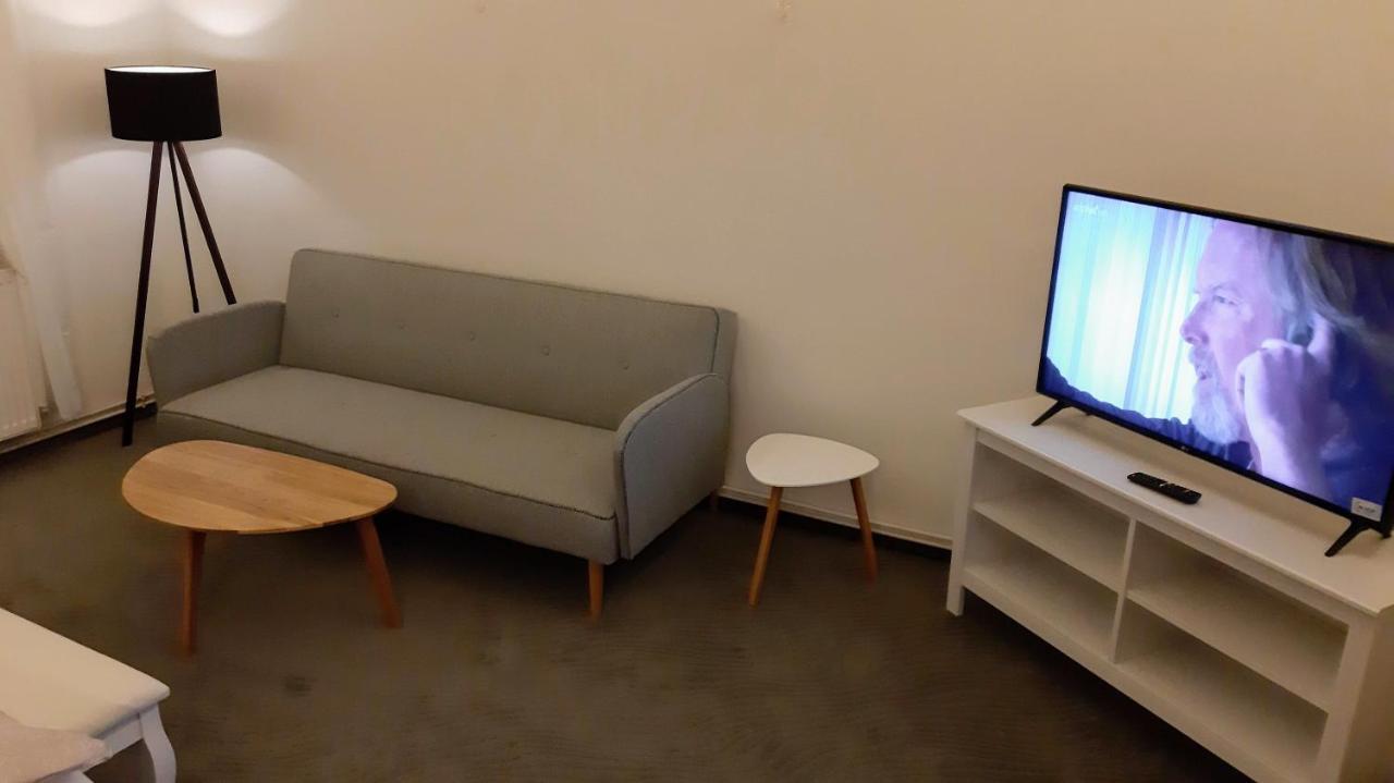 Three Apartment ฟรันทิชโกวี ลาซเน ภายนอก รูปภาพ